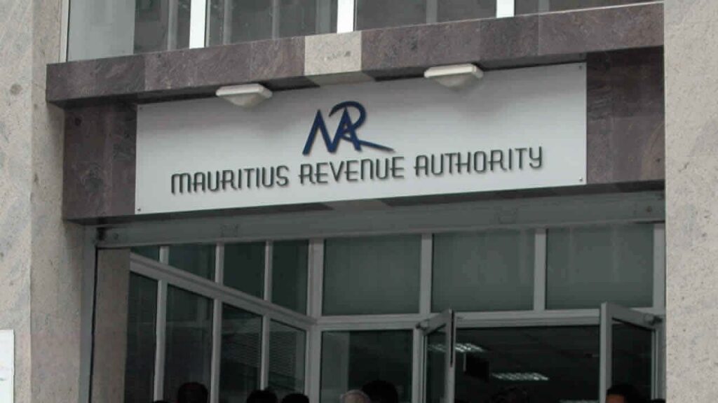 Mauritius revenue authority Moris 14th month